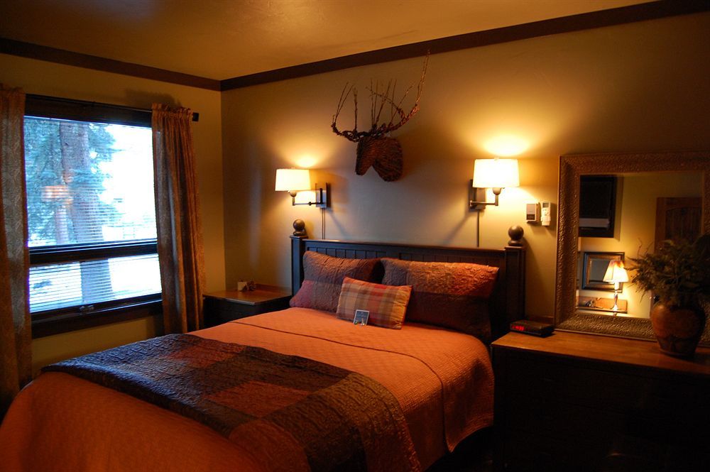 Highland Haven Creekside Inn Evergreen Bagian luar foto