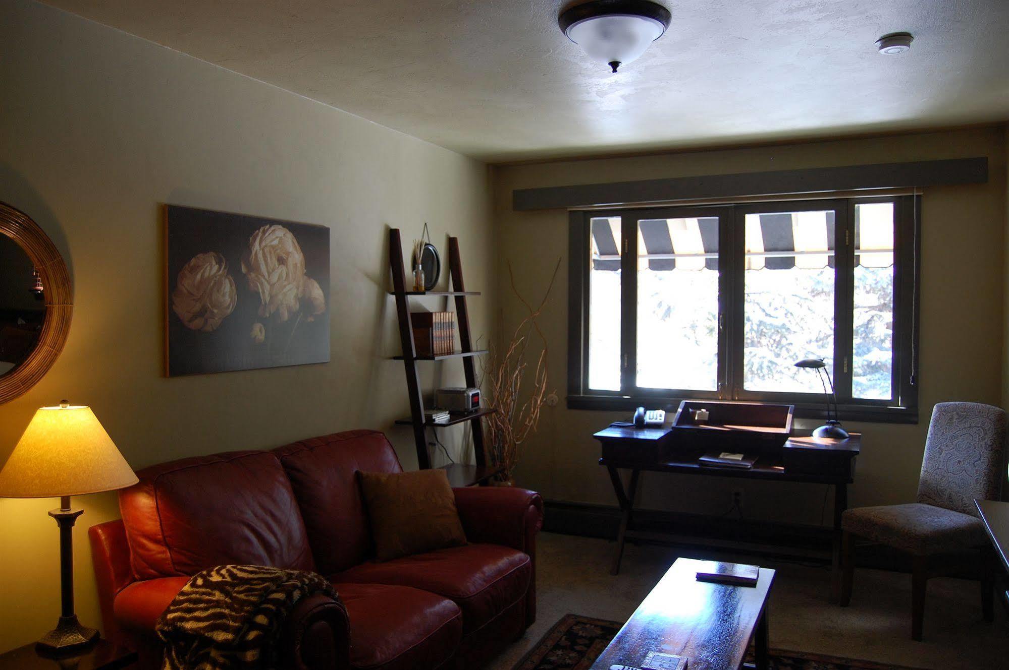Highland Haven Creekside Inn Evergreen Bagian luar foto