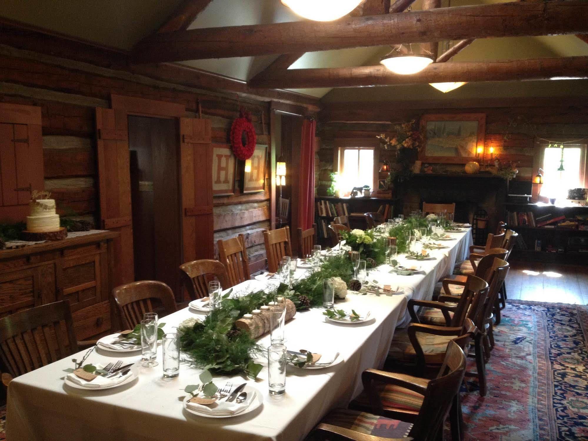 Highland Haven Creekside Inn Evergreen Bagian luar foto